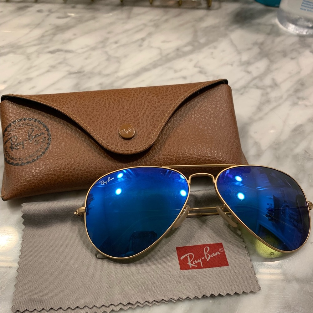 Authentic ray ban blue/gold aviators